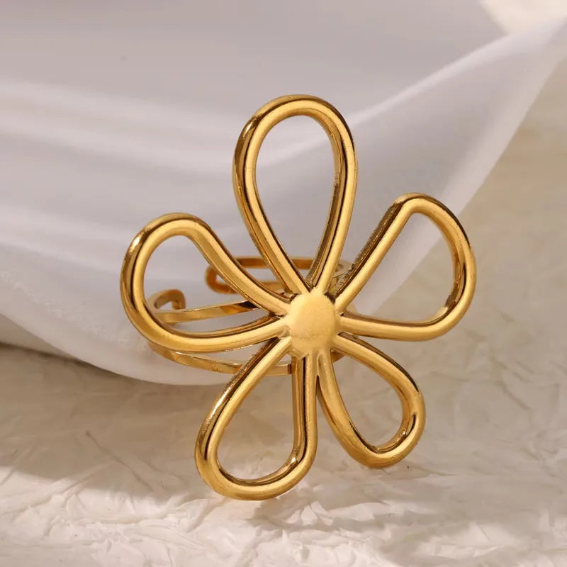 Adya Daisy Whirl Gold-Plated Floral Ring for Women