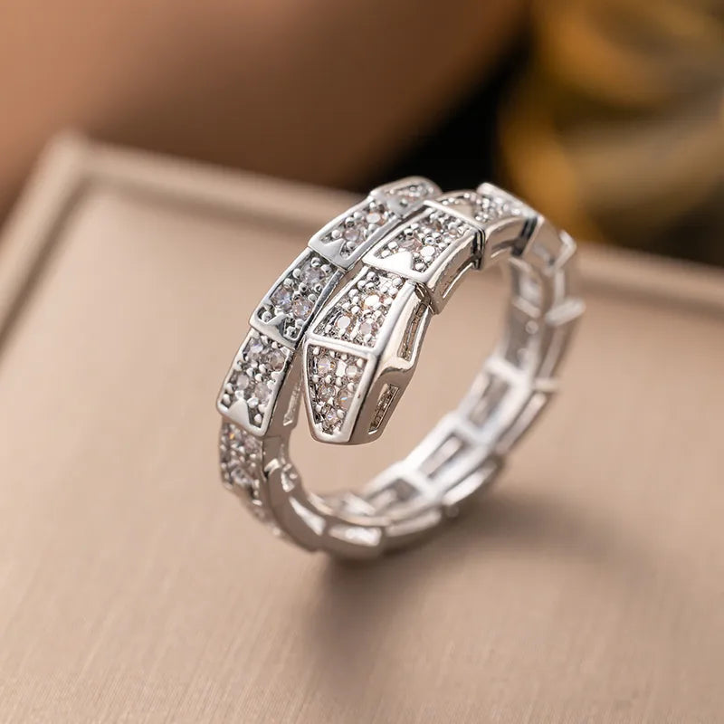 Adya Crystal Link Statement Ring