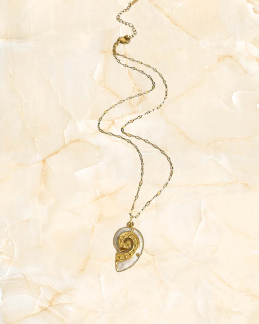 Adya Elegant Paisley Swirl Pendant Necklace