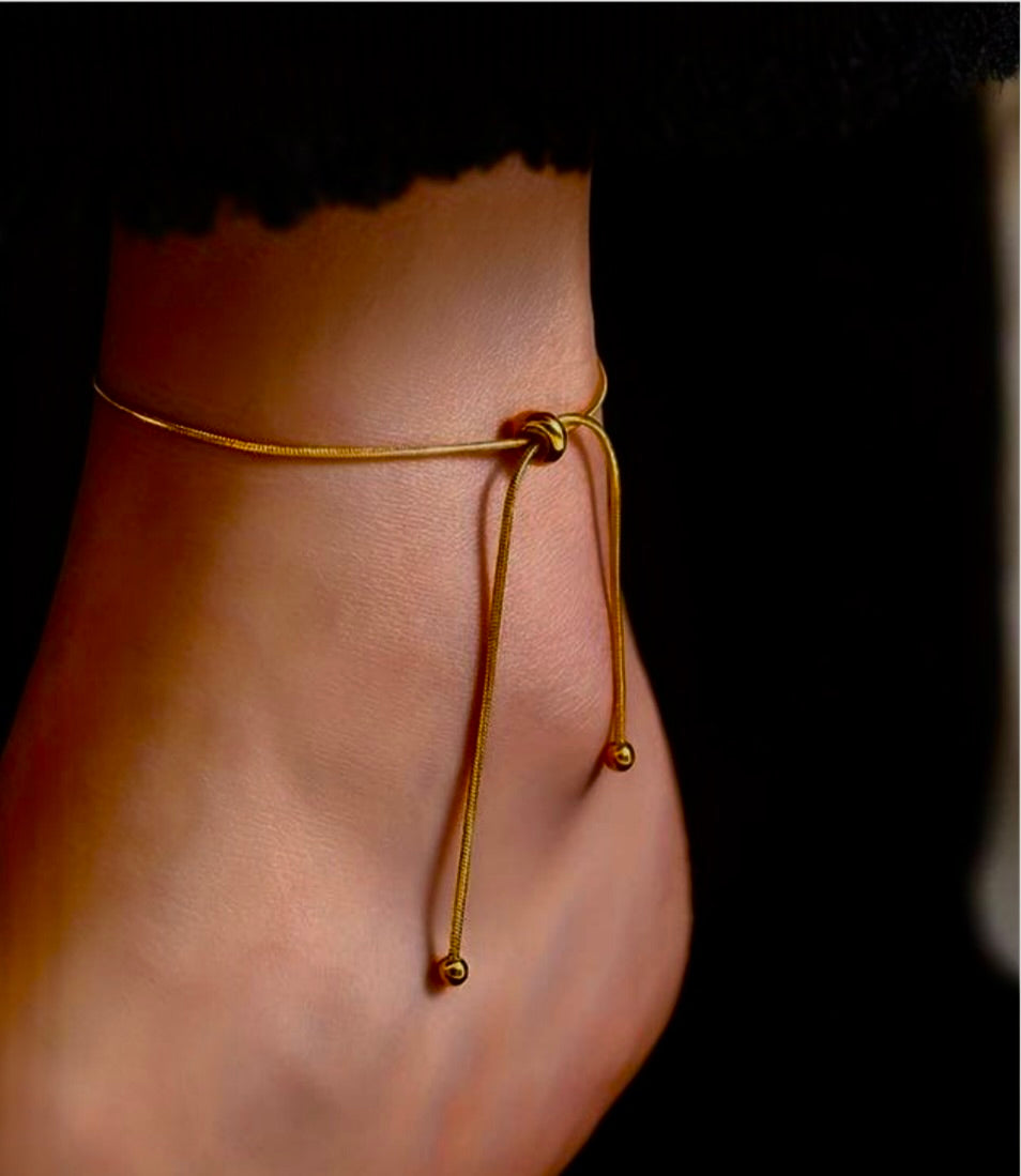 Adya Minimal Gold Tie-Up Anklet