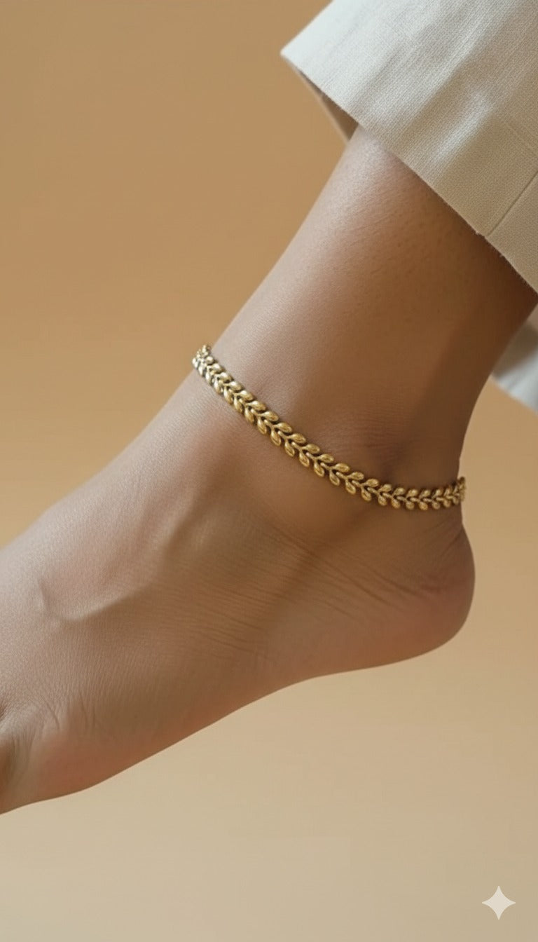 Adya Gold Leaf Chain Anklet