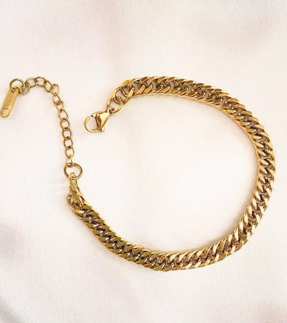 Adya Classic Cuban Link Bracelet