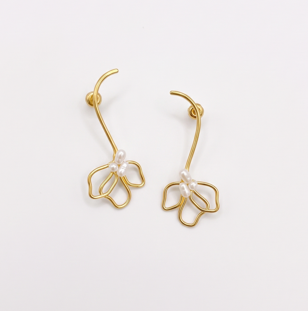 Adya Fleur Pearl Dangles Earrings