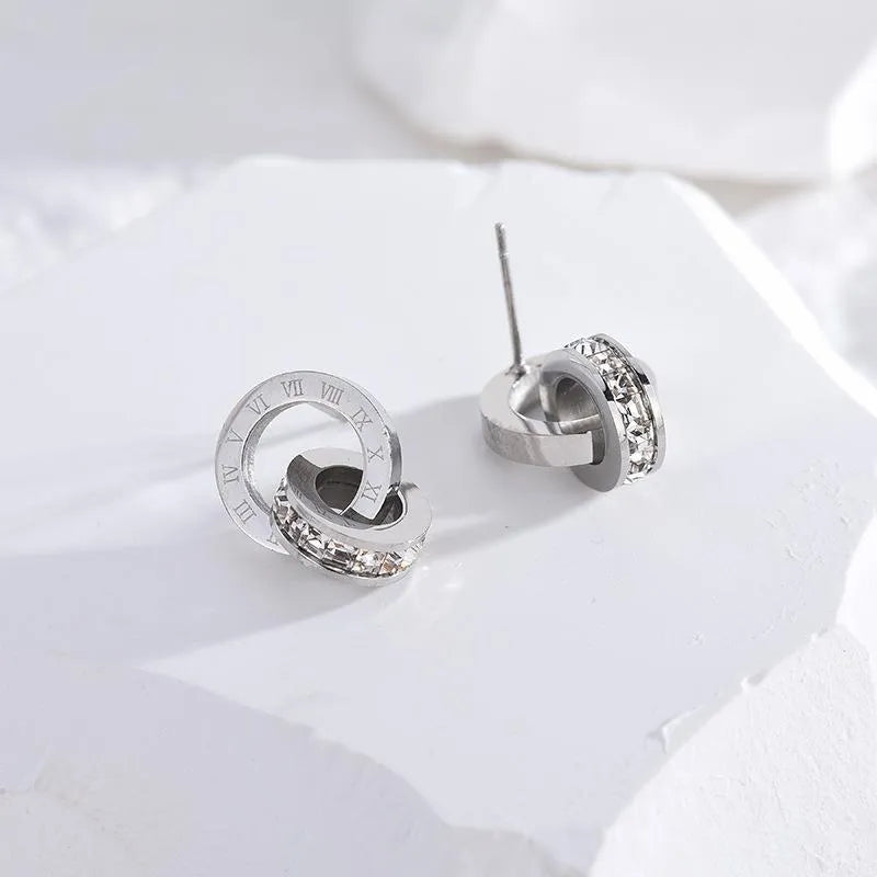 Adya Tempus Interlocking Circle Studs Earrings (Copy)